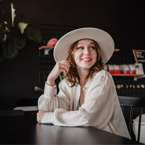 Meet your Posher, Emma